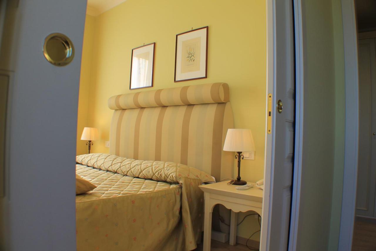 Il Parco Sul Mare Resort & Spa 토르토레토 외부 사진