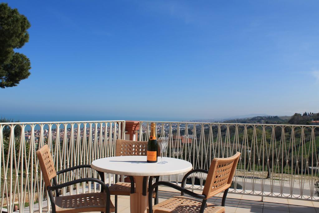 Il Parco Sul Mare Resort & Spa 토르토레토 외부 사진