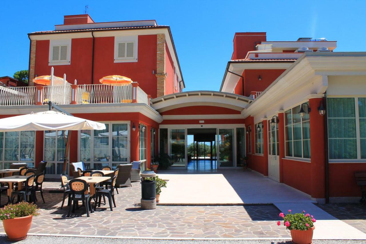 Il Parco Sul Mare Resort & Spa 토르토레토 외부 사진